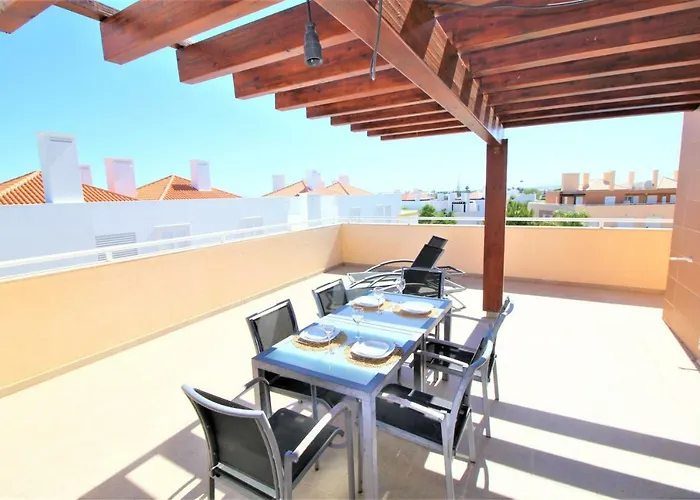 Gardens -t2 Penthouse Superb 360º Views, 206m2 - Wpcg 52