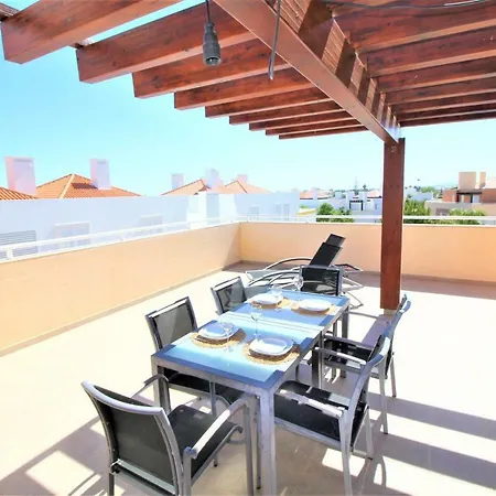 Gardens -t2 Penthouse Superb 360º Views, 206m2 - Wpcg 52